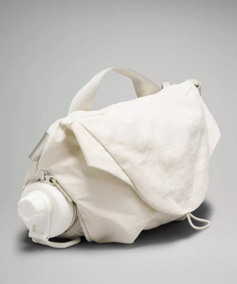 Curved Crossbody Bag 3L