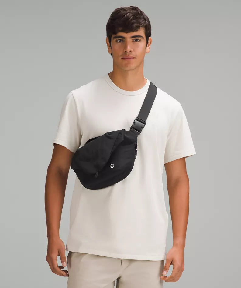 Curved Crossbody Bag 3L